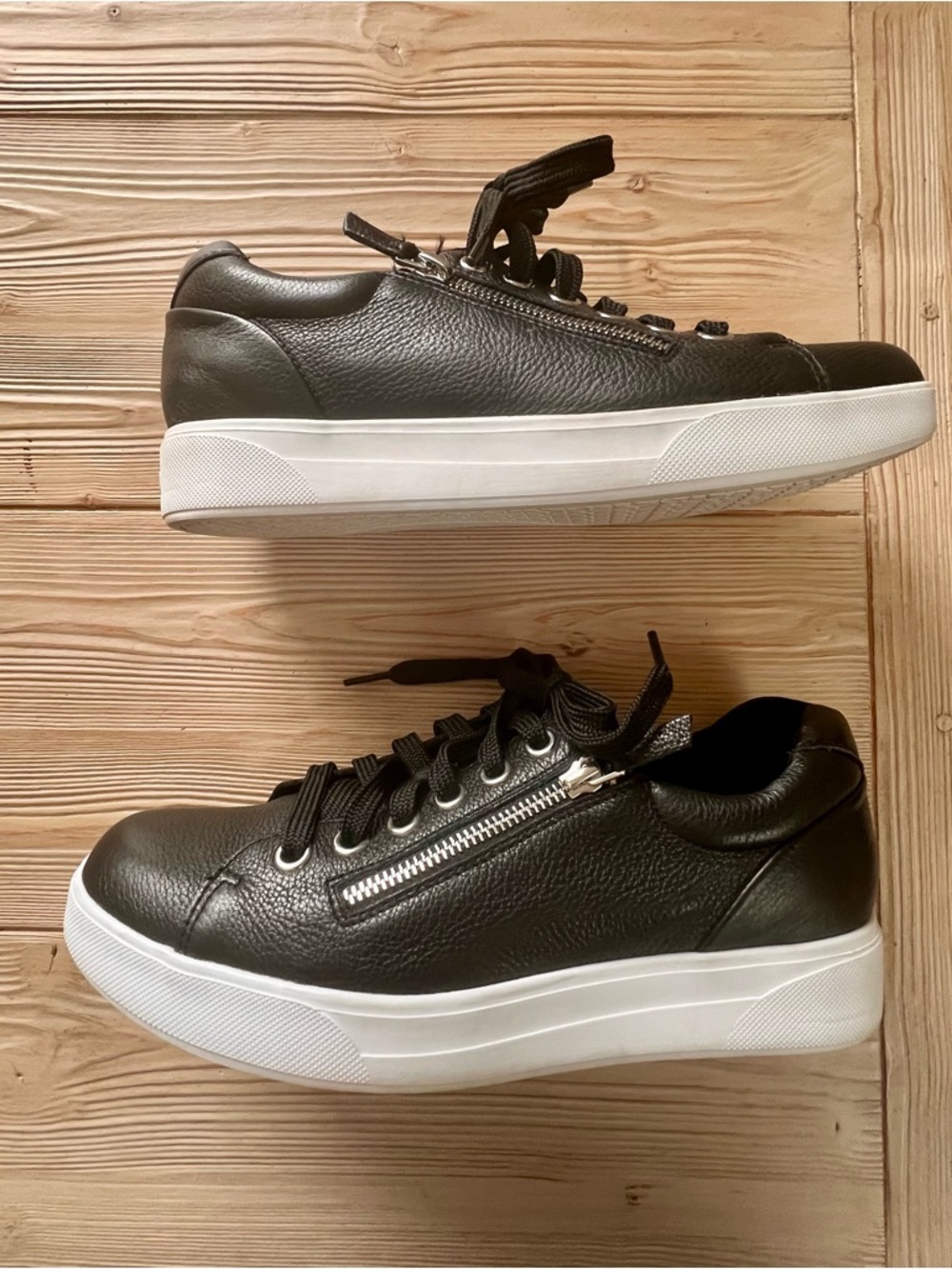 Munro Tilly Black Leather Sneakers Size 10 Zip Comfort Shoes - Picture 4 of 5